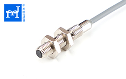 小型電感式接近開(kāi)關(guān)