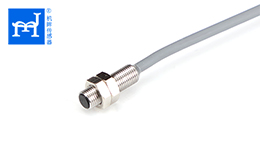 電感式接近開關